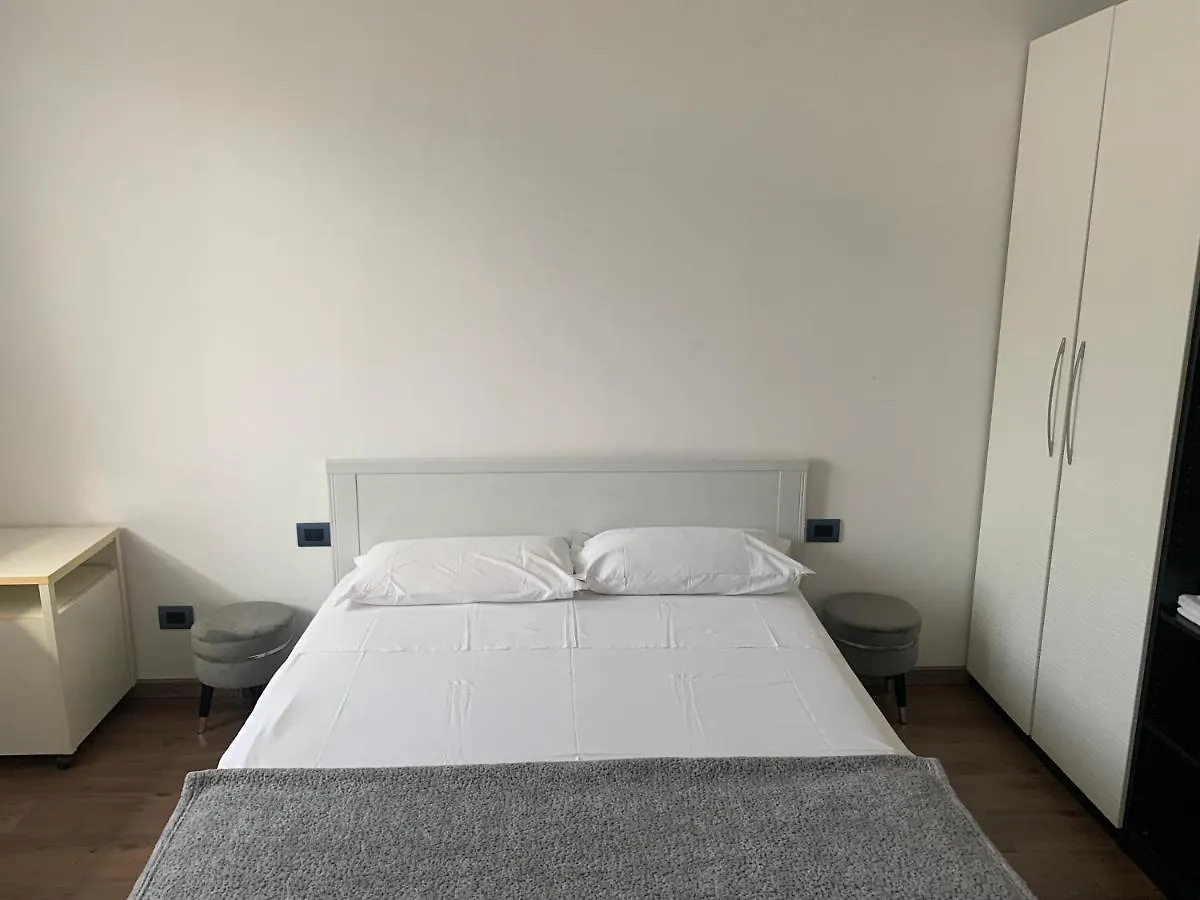 Δωμάτια σε οικογενειακή κατοικία Bellariva Quiet Room Φλωρεντία Ιταλία